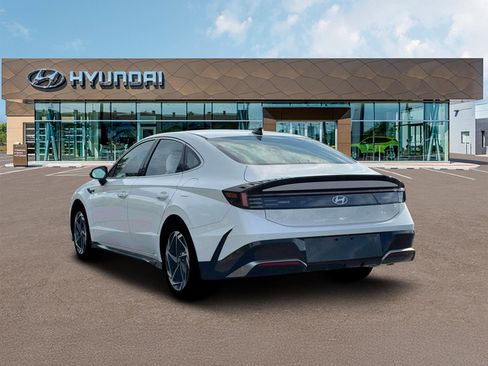 Used 2026 Hyundai Sonata SEL FWD image 5