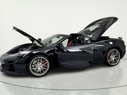 Used 2024 Chevrolet Corvette Z06 w/ Battery Protection Package RWD image 9