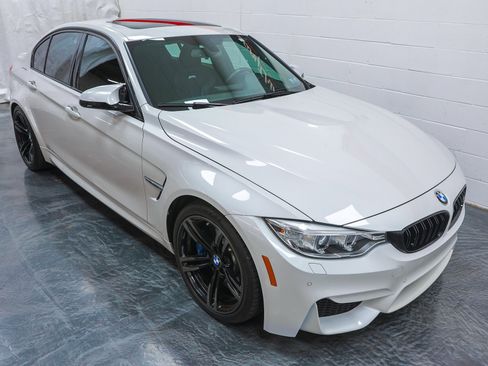 Used 2015 BMW M3 image 32