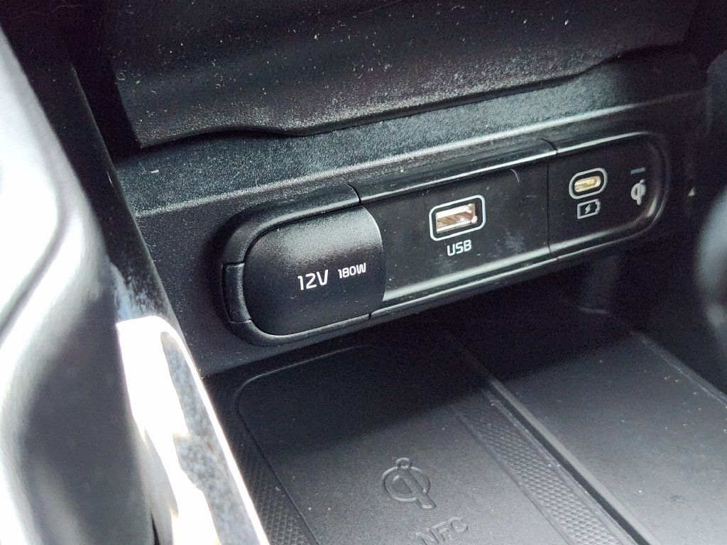 Used 2024 Kia Telluride SX w/ Towing Package AWD/4WD image 22