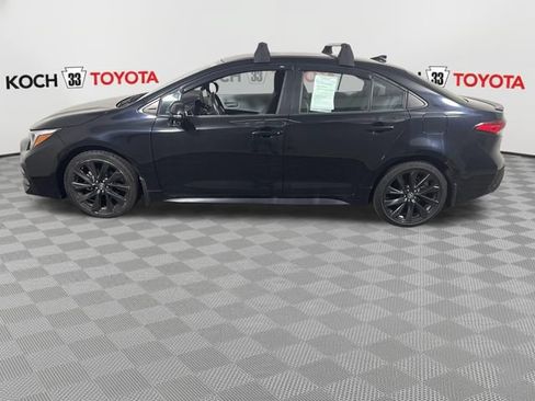 Used 2023 Toyota Corolla SE FWD image 4