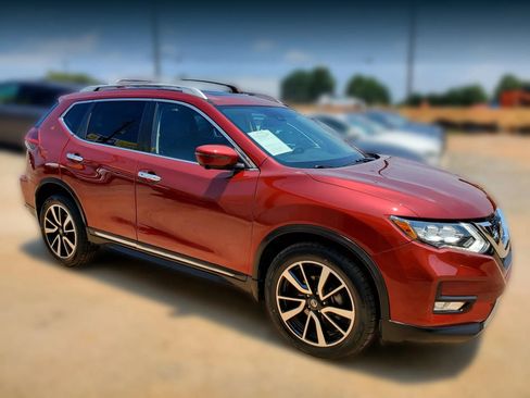 Used 2019 Nissan Rogue SL w/ Premium Package AWD/4WD image 19