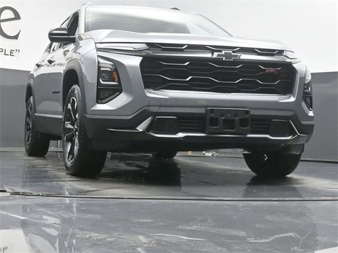 New 2026 Chevrolet Equinox RS w/ Convenience Package III image 3