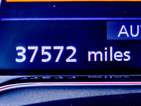 Used 2021 INFINITI QX80 Luxe w/ Cargo Package image 26