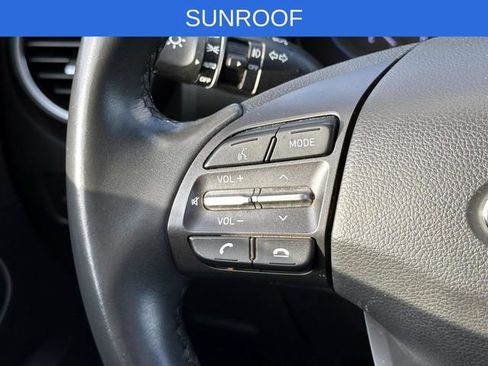 Used 2021 Hyundai Kona Limited image 21