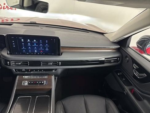 New 2025 Lincoln Aviator Reserve w/ Illumination Package image 12