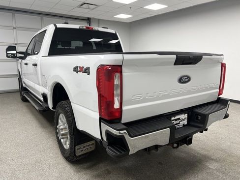 Used 2023 Ford F350 XLT image 7