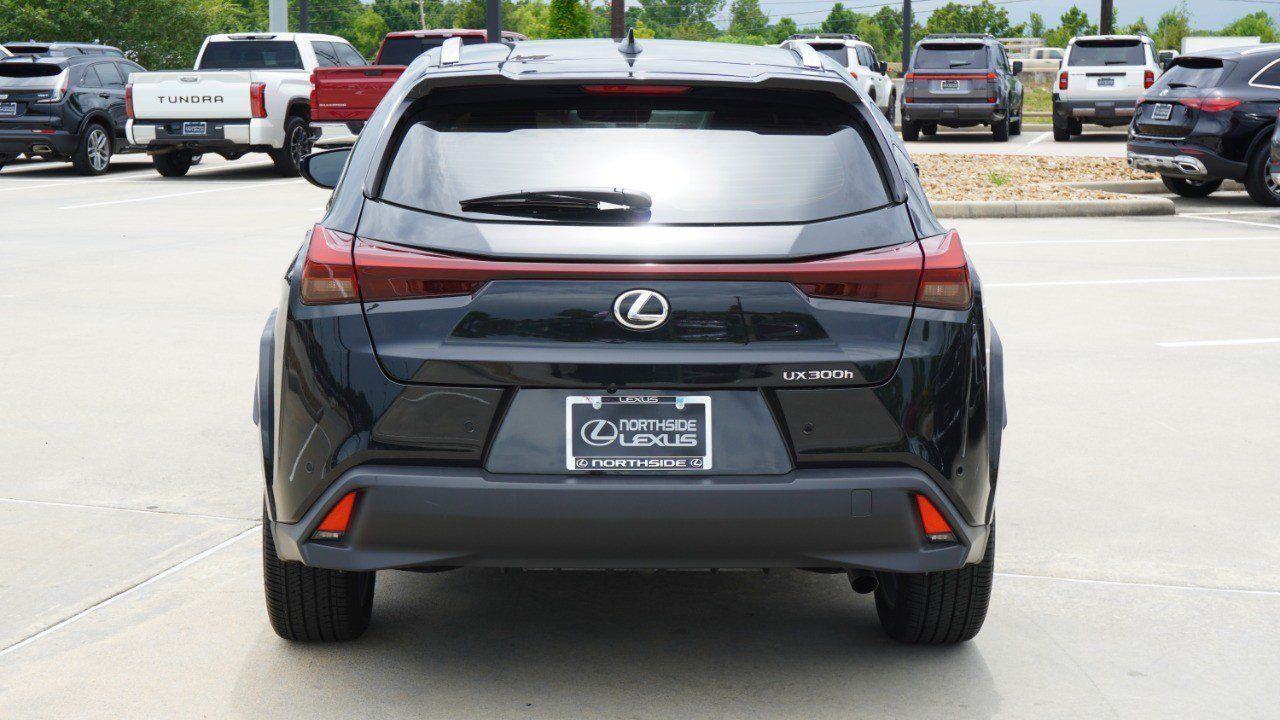 Certified 2026 Lexus UX 300h FWD w/ Accessory Package (2T) image 7