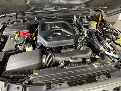 Used 2022 Jeep Wrangler Unlimited Rubicon 4xe w/ Cold Weather Group image 32