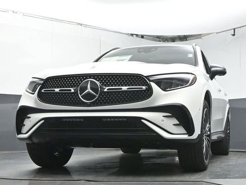New 2026 Mercedes-Benz GLC 300 image 36