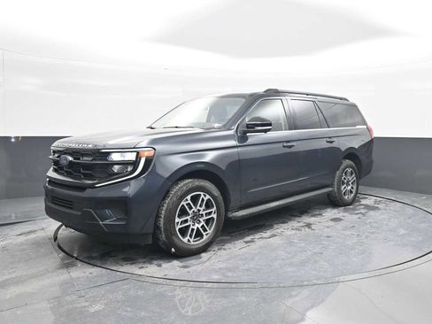 Used 2025 Ford Expedition Max Active image 4