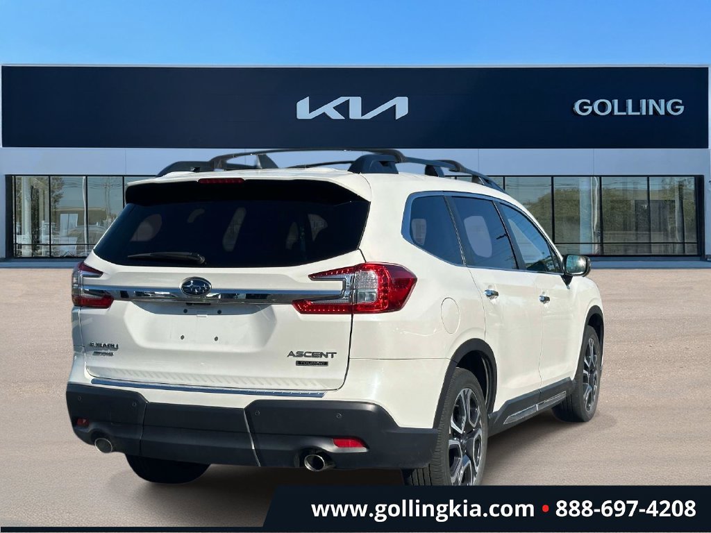 Used 2023 Subaru Ascent Touring AWD/4WD image 3