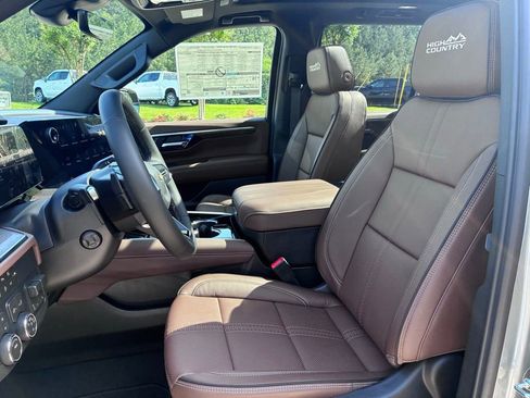 New 2026 Chevrolet Tahoe High Country AWD/4WD image 33