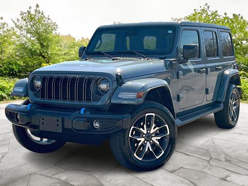 Used 2024 Jeep Wrangler Sport S image 12