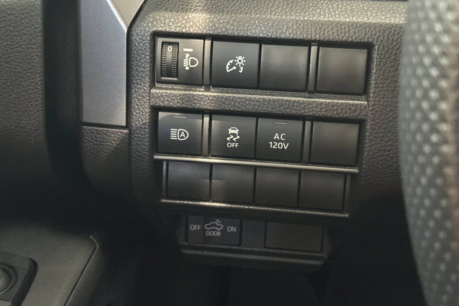 Used 2024 Toyota Tacoma TRD Sport w/ TRD Sport Upgrade Package RWD image 36