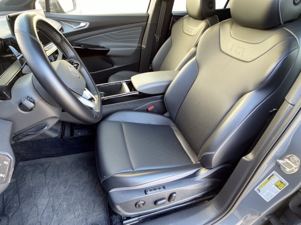 Used 2023 Volkswagen ID.4 Pro S RWD image 5