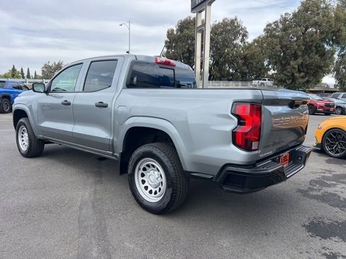 Used 2024 Chevrolet Colorado W/T w/ WT Convenience Package image 8