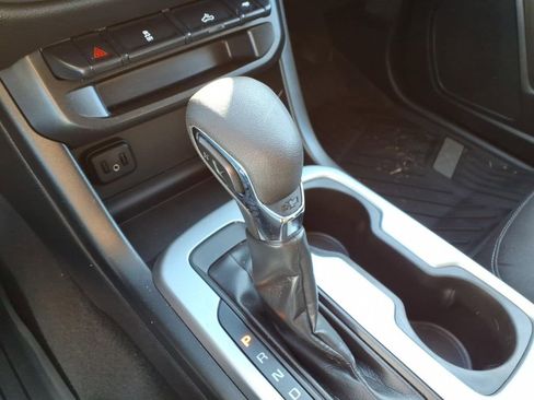 Used 2022 Chevrolet Colorado LT w/ LT Convenience Package image 20