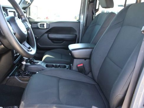 Used 2022 Jeep Wrangler Unlimited Sport AWD/4WD image 29