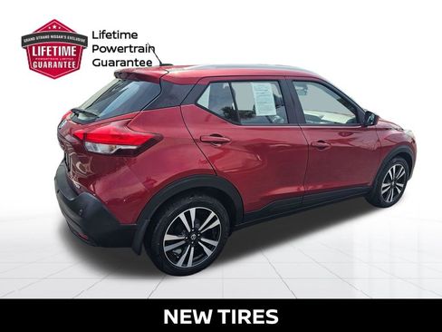 Certified 2020 Nissan Kicks SV FWD image 8