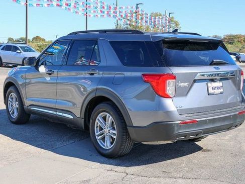 Used 2022 Ford Explorer XLT RWD image 5