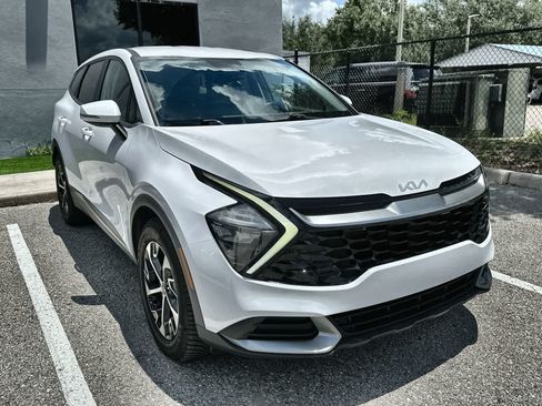 Used 2023 Kia Sportage EX FWD image 11