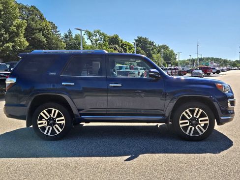 Used 2020 Toyota 4Runner Limited AWD/4WD image 7