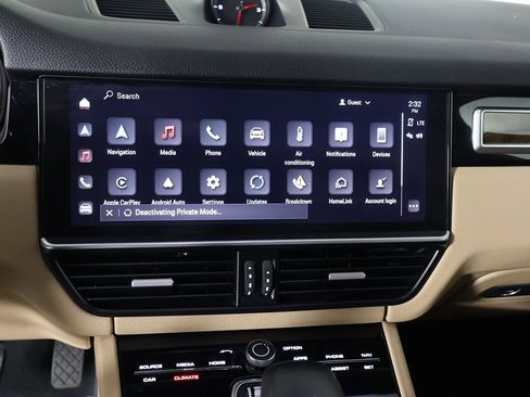 Used 2023 Porsche Cayenne Platinum Edition image 42