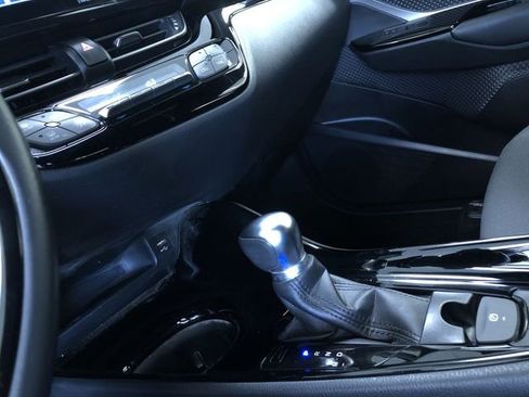 Used 2021 Toyota C-HR Nightshade image 31