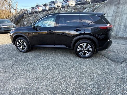 Used 2021 Nissan Rogue SV AWD/4WD image 3