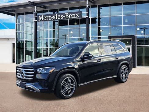 Used 2025 Mercedes-Benz GLS 450 4MATIC image 1