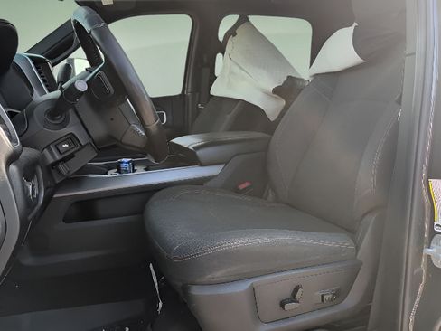 Used 2019 RAM 3500 Big Horn AWD/4WD image 10