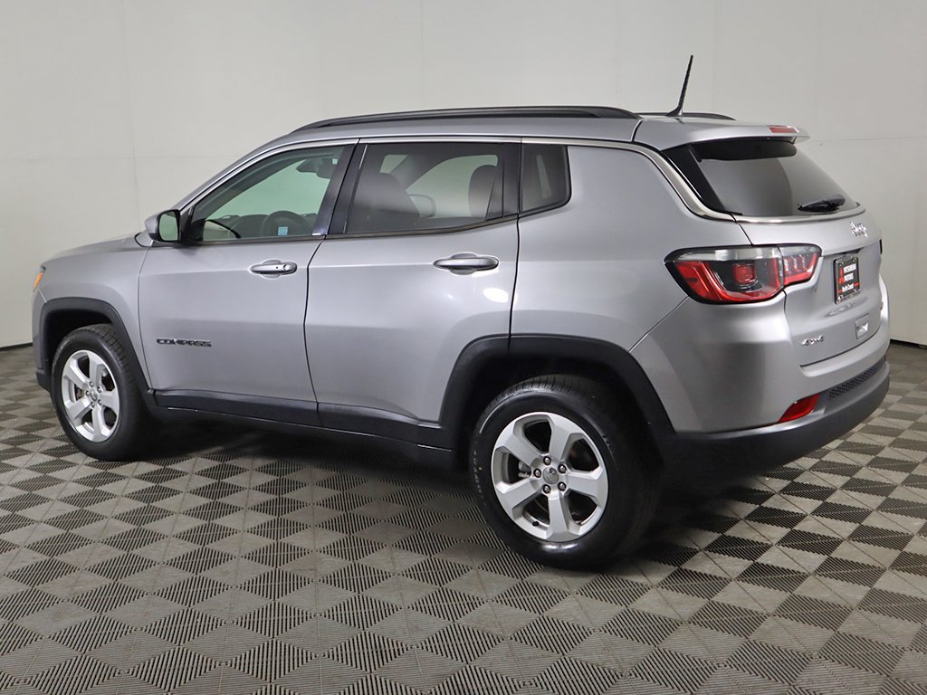 Used 2018 Jeep Compass Latitude AWD/4WD image 10