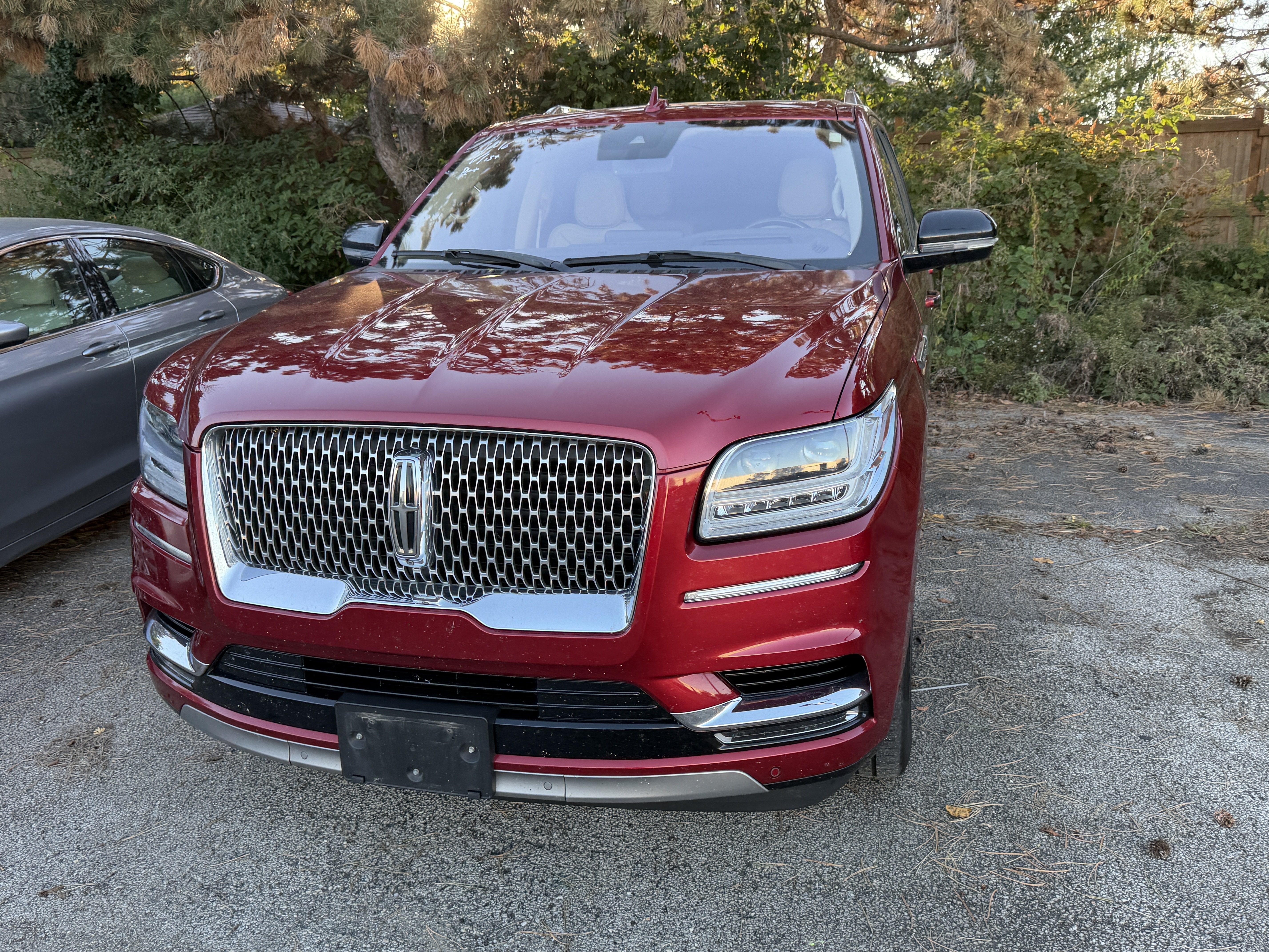 Used 2019 Lincoln Navigator Reserve AWD/4WD image 4