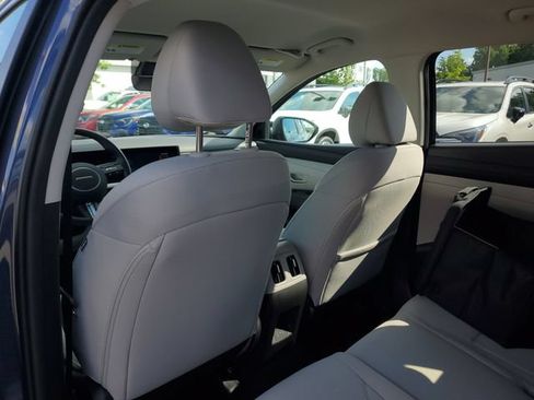 Used 2025 Hyundai Tucson SEL FWD image 12
