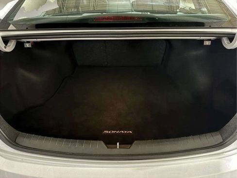 Used 2018 Hyundai Sonata Limited image 28