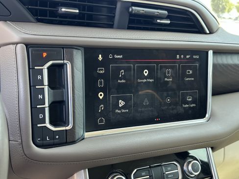 Used 2023 GMC Yukon XL Denali AWD/4WD image 24