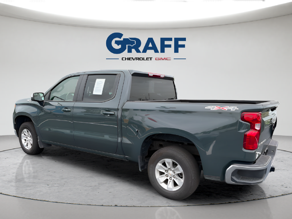Used 2025 Chevrolet Silverado 1500 LT AWD/4WD image 3