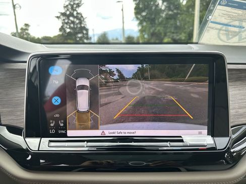 New 2026 Volkswagen Atlas SEL Premium R-Line image 17