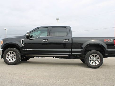 Certified 2019 Ford F250 King Ranch w/ King Ranch Ultimate Package image 5