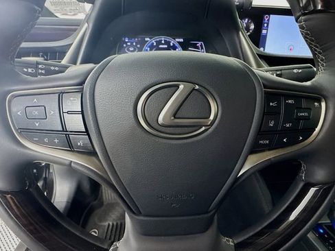 Used 2019 Lexus ES 350 image 13
