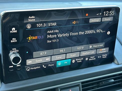 New 2025 Honda Pilot Touring image 23