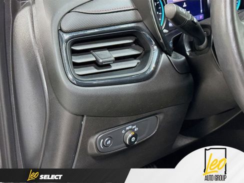 Used 2022 Chevrolet Equinox RS w/ RS Leather Package FWD image 10