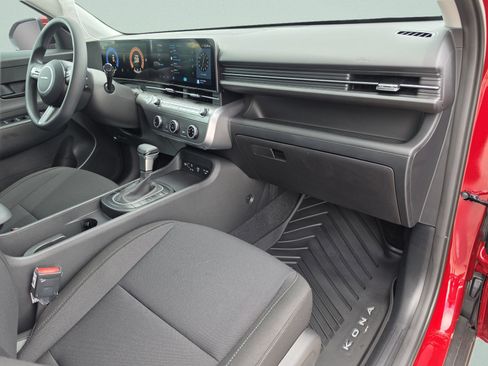 New 2027 Hyundai Kona SE FWD image 16