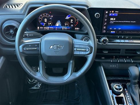 Used 2024 Chevrolet Colorado Trail Boss w/ Technology Package image 13