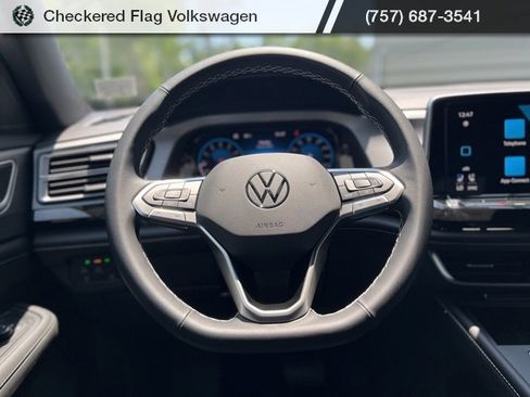 New 2025 Volkswagen Atlas Cross Sport SE image 32
