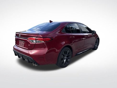 Used 2023 Toyota Corolla SE FWD image 3