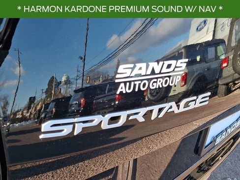 Used 2023 Kia Sportage SX image 32