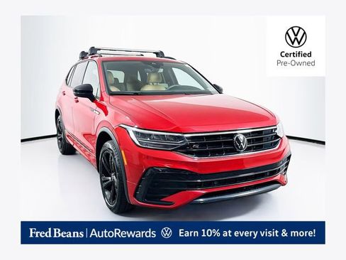 Used 2024 Volkswagen Tiguan SE R-Line AWD/4WD image 1
