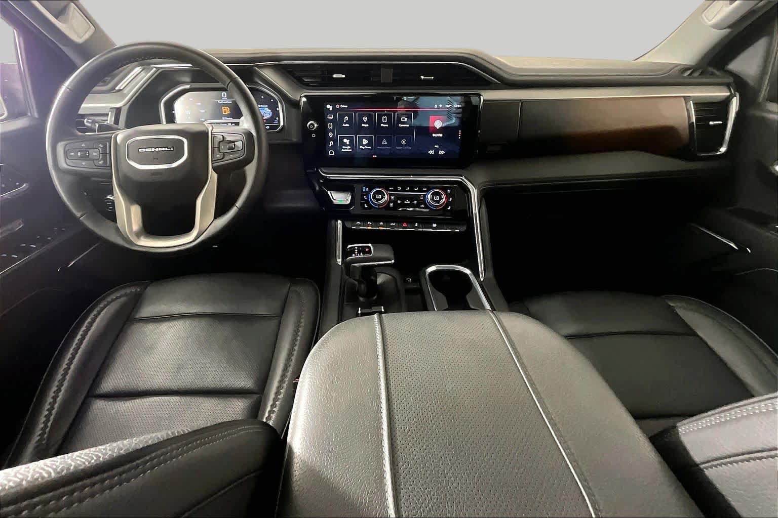 Used 2024 GMC Sierra 1500 Denali w/ Denali Reserve Package RWD image 14
